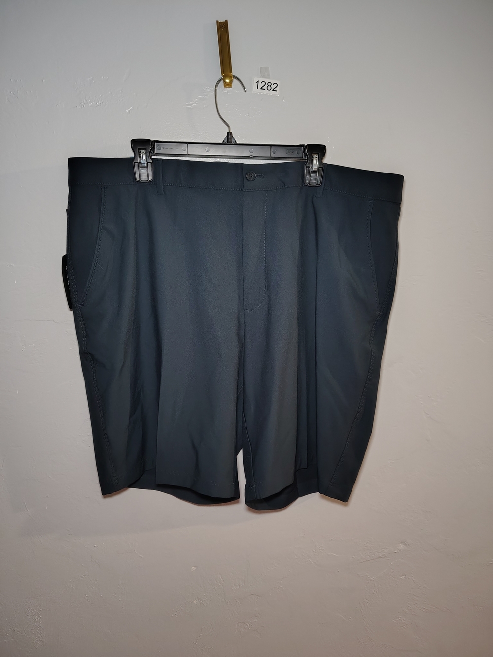 Greg Norman Collection Men's Slate Gray Flat-Front Shorts